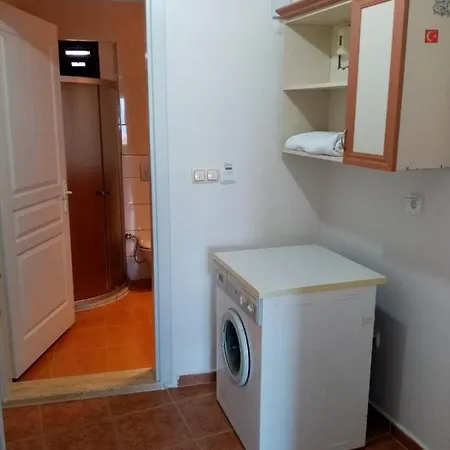 Moon House Apart *